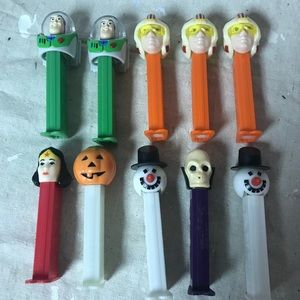 PEZ dispenser collectibles (10pcs)